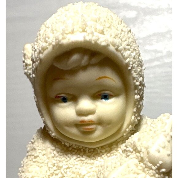 Dept 56 Snowbabies Figurine We'll Plant The Starry Pine Baby Angel Christmas - Picture 6 of 7